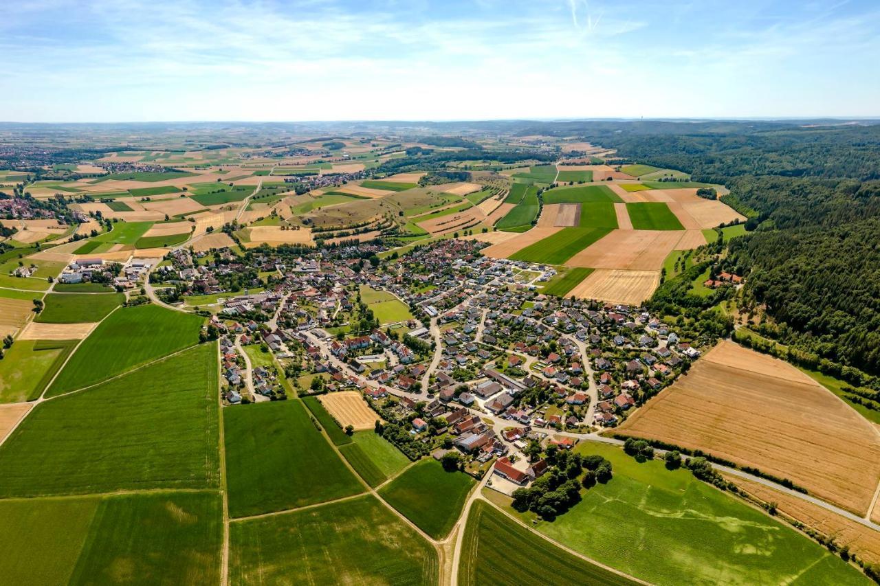 Landgasthof Adler Utzmemmingen Exterior foto